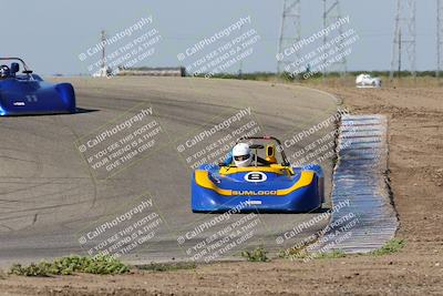 media/Apr-30-2022-CalClub SCCA (Sat) [[98b58ad398]]/Group 6/Race (Outside Grapevine)/